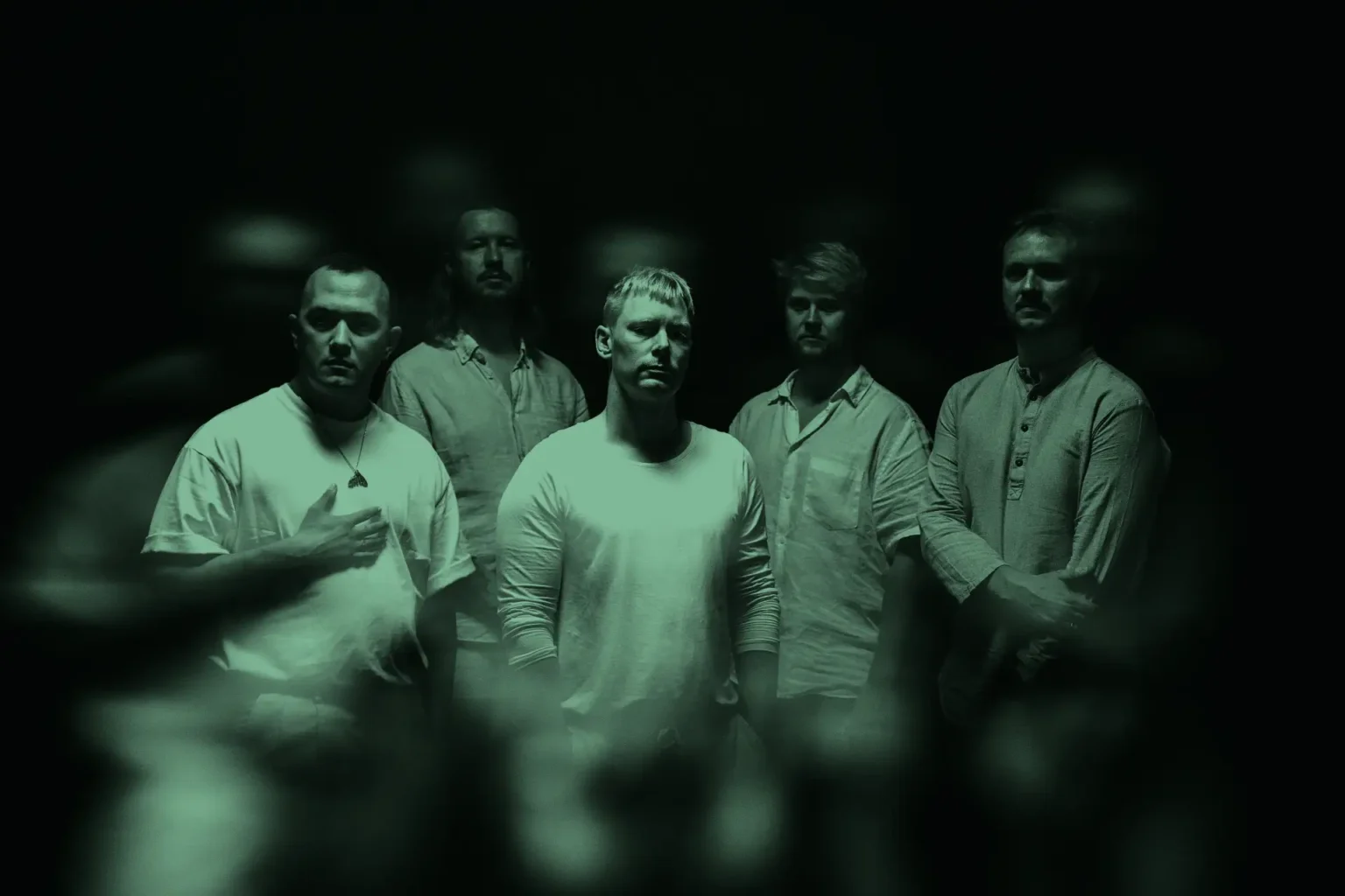 MØL – share new single & video “Young”